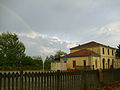 Italiano: La stazione di Cassine (AL). A sinistra nella foto un arcobaleno.