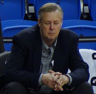 <span class="mw-page-title-main">Steve Barnes (basketball)</span> American basketball coach