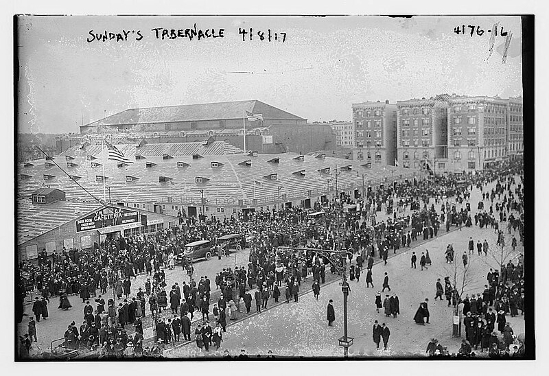 File:Sunday's Tabernacle, 1917 LOC 17177959141.jpg