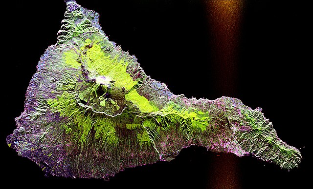 A synthetic-aperture radar image acquired by the SIR-C/X-SAR radar on board the Space Shuttle Endeavour shows the Teide volcano. The city of Santa Cru