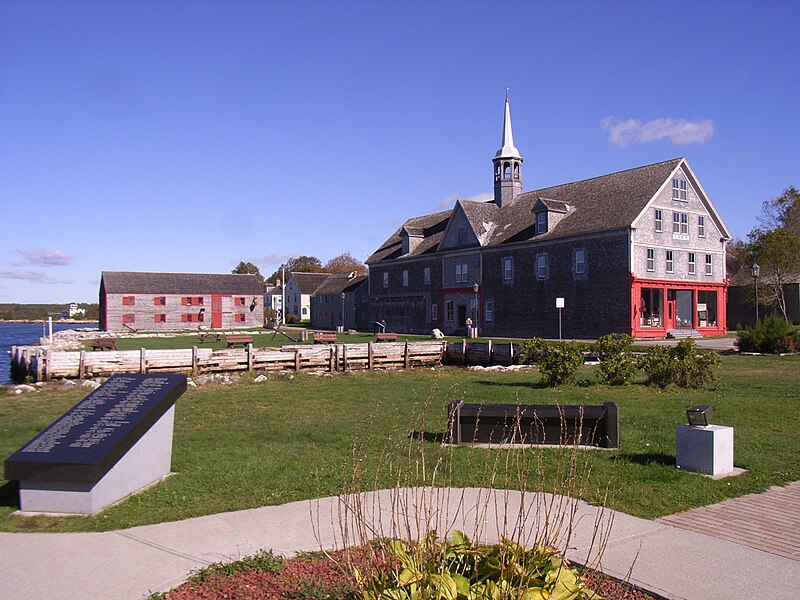 File:The Dory Shop Museum and Cox's Warehouse in Shelburne, Nova Scotia.jpg