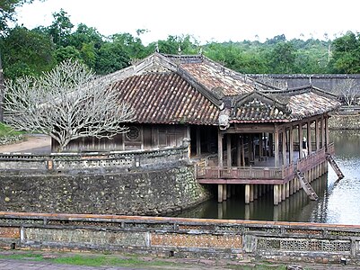 Vue du pavillon Xung Khiem