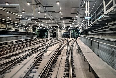 Развязка линий M3 и M4 в Копенгагенском метрополитене. Центральные тоннели линии M3, крайние — M4