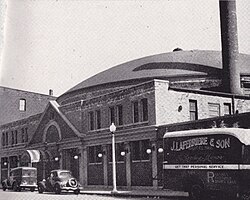 Валли-Арена, Холиок, Массачусетс (около 1944 г.) .jpg