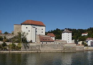 The Veste Niederhaus from the opposite bank of the Danube