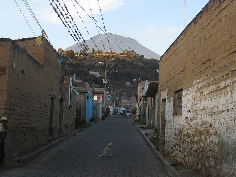 File:Vista del Popocatépetl desde Tochimilco, Puebla 04.JPG