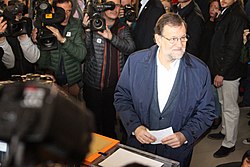 Mariano Rajoy: Primeiros anos e educação, Carreira política, Prêmios e honrarias