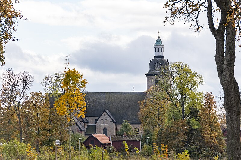 File:Vreta Kloster kyrka.jpg