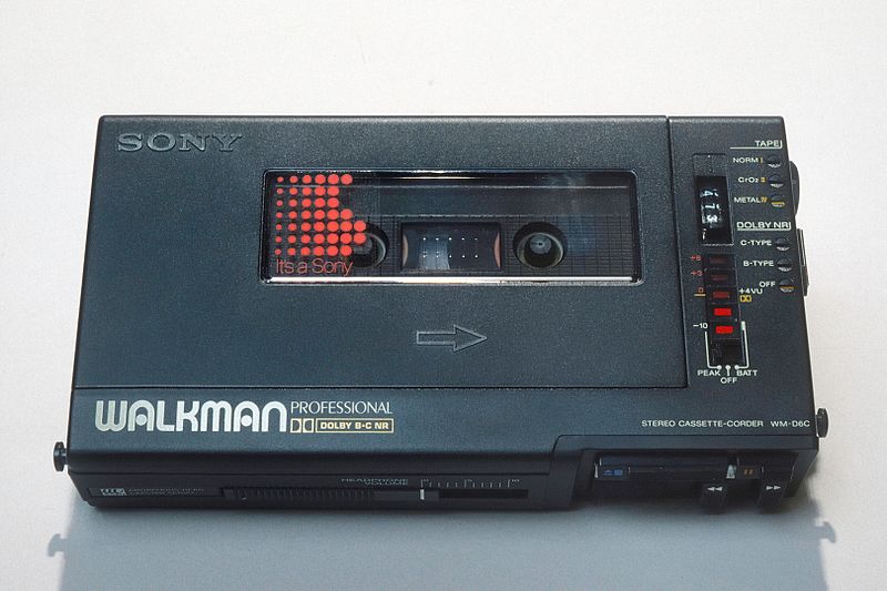 File:Walkman-130224-0001EC.jpg