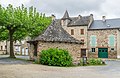 Weigh houses in Sauveterre-de-R.jpg