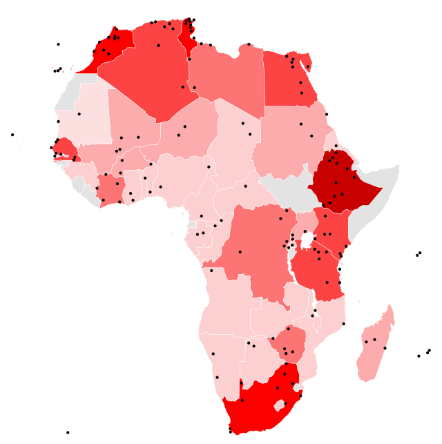2016 yılı itibarıyla Afrika'daki Dünya Mirası Haritası. Kıtanın kuzeyi, doğu ve güney kesimleri, daha az nüfusa ev sahipliği yapan batı bölgesindeki alanlara nispeten yoğundur.