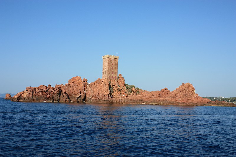 File:Île d'Or. Vue est.jpg