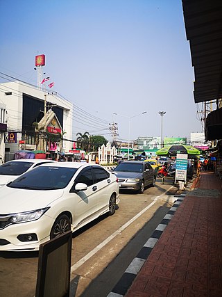 <span class="mw-page-title-main">Mueang Pathum Thani district</span> District in Pathum Thani, Thailand