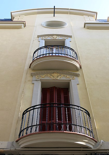 File:018 Casa Brunet, rambla de Joaquim Vayreda (Gavà).JPG