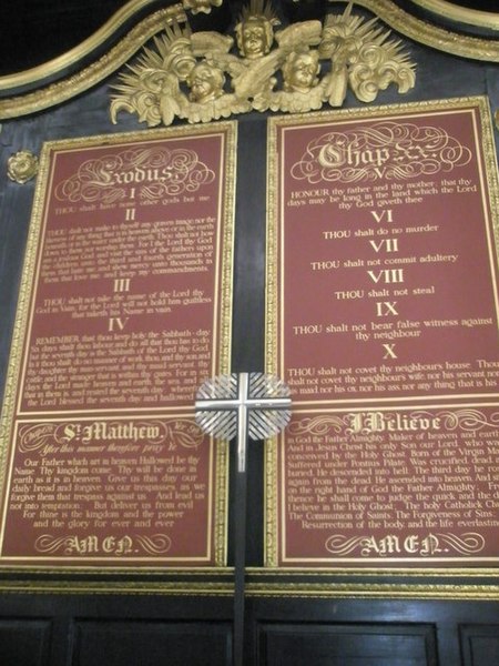 File:10 Commandments within St Mary Woolnoth - geograph.org.uk - 1798300.jpg