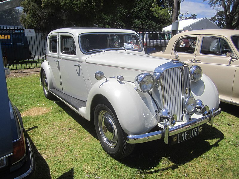 File:1949 Rover P3 Sports Saloon.jpg