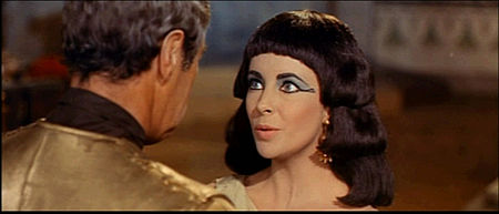 ไฟล์:1963_Cleopatra_trailer_screenshot_(35).jpg