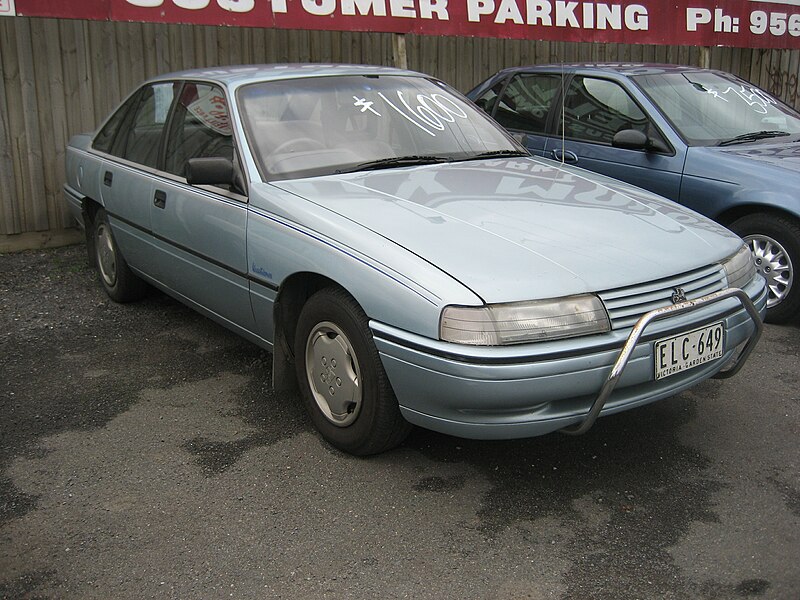 File:1990 Holden Commodore (VN) Vacationer sedan (2010-05-14).jpg