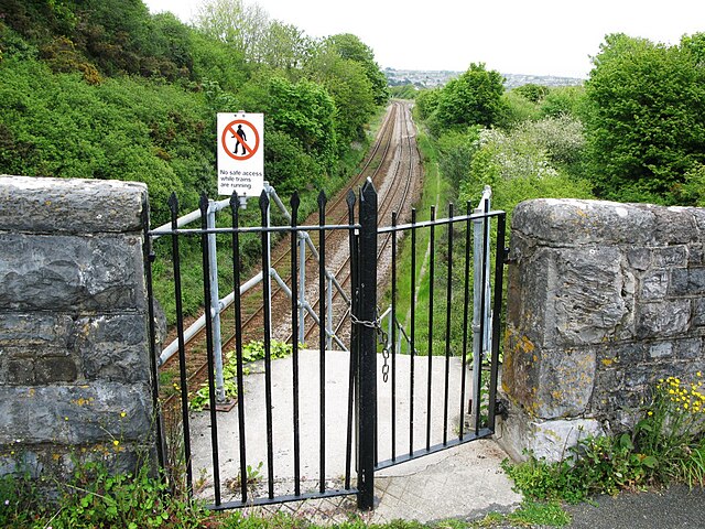 Old entrance to Defiance Platform