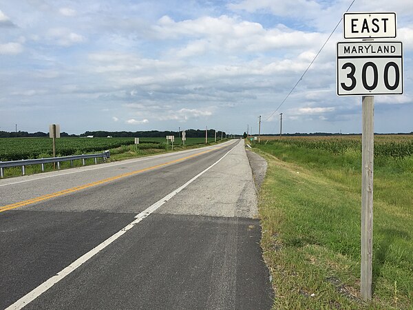 View east along MD 300 at US 301 in northern Queen Anne's County