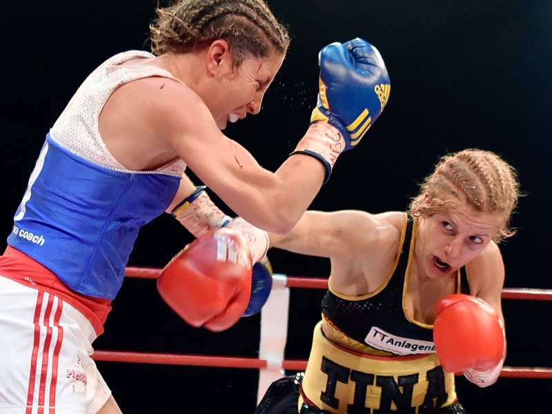 Womens boxing photo