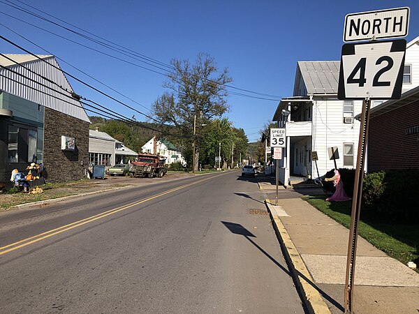 PA 42 northbound past PA 254 in Millville