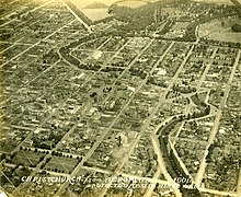 First ever aerial photograph of Christchurch taken by Leslie Hinge, January 1918 Aerial photograph of Christchurch, 1918.jpg