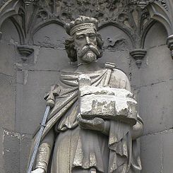 Aethelberht of Kent sculpture on Canterbury Cathedral-crop.jpg