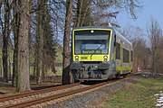 Deutsch: Agilis-Zug auf der Bahnstrecke Bayreuth–Warmensteinach in Laineck. English: Agilis train in Laineck, Bayreuth, Germany