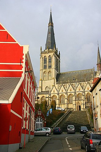 View on the Church of Our Lady (Alsemberg) [nl] Alsemberg outside.jpg