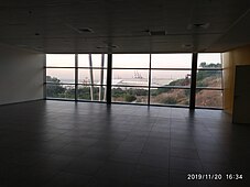 תצפית מחלון פנורמי על עורף נמל אשדוד ורצועת חוף אשדוד
