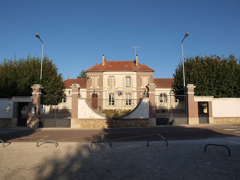 File:Béon.Yonne-mairie.école-06.JPG