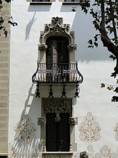 Spanish colonial balcony, Barcelona Barcelona - panoramio (650).jpg