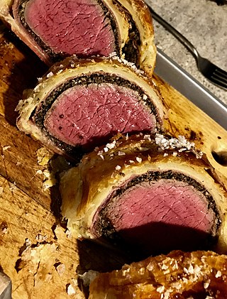 <span class="mw-page-title-main">Beef Wellington</span> Filet steak with pâté and duxelles in puff pastry