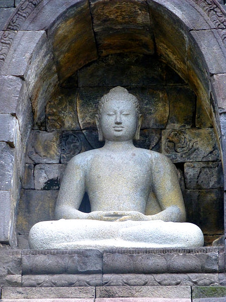 File:Borobudur - Buddha Statue - 035 Dhyana Mudra, Amitabha (11679385166).jpg