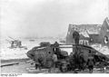 Bundesarchiv Bild 146-1981-134-31A, Frankreich, bei Cambrai, britischer Beutepanzer.jpg