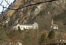 Burg Marquartstein.jpg