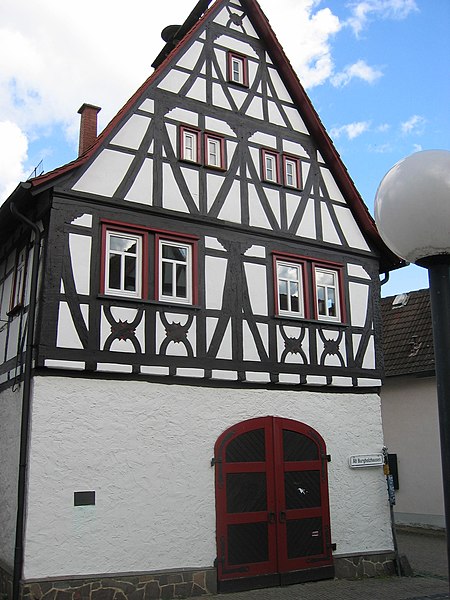 File:Burgholzhausen Altes Rathaus (Giebelseite).jpg