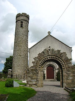 How to get to Castledermot Round Tower with public transit - About the place