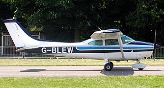 Cessna.f182q.g-blew.arp.cc.jpg