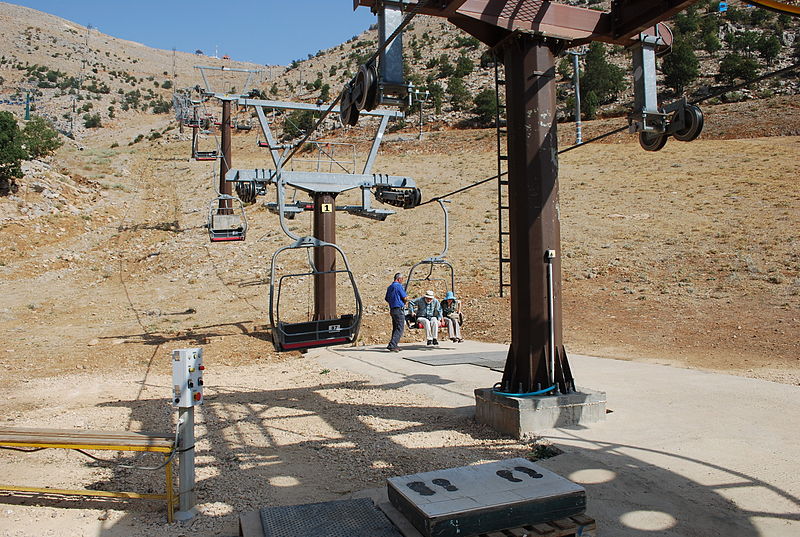 File:Chair life on Mt Hermon (2853527928).jpg