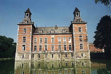 Chateau de Hermalle sous Huy ouest