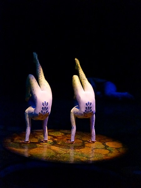 File:Cirque du Soleil Istanbul 2012 Alegria 1200814 nevit.jpg