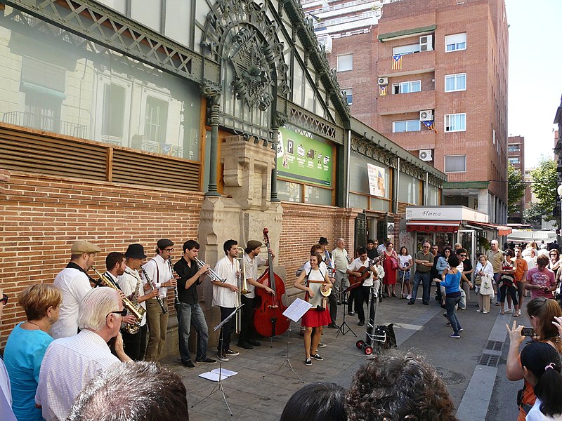 File:Concert de Jazz al mercat de la Llibertat P1200614.jpg