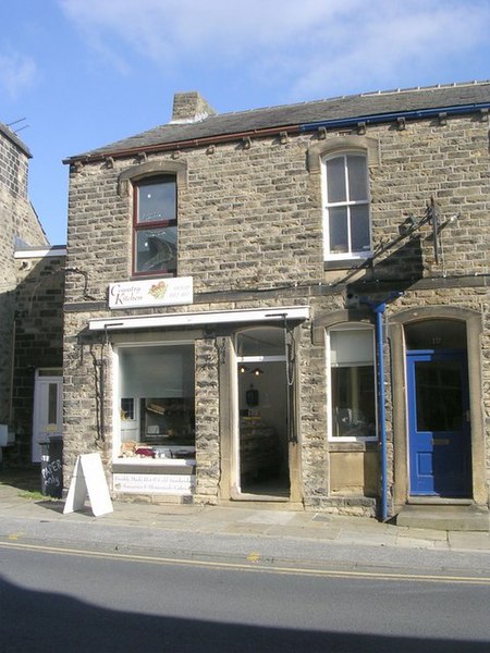 File:Country Kitchen Sandwich Bar - Briggate - geograph.org.uk - 2107490.jpg