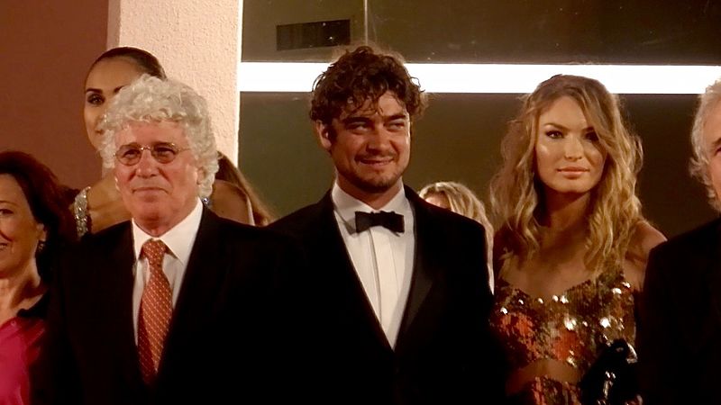 File:Davoli Scamarcio.jpg