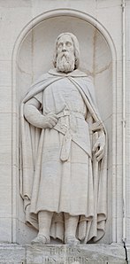 Dijon Place Saint Bernard Hugues de Payens detail statue.jpg