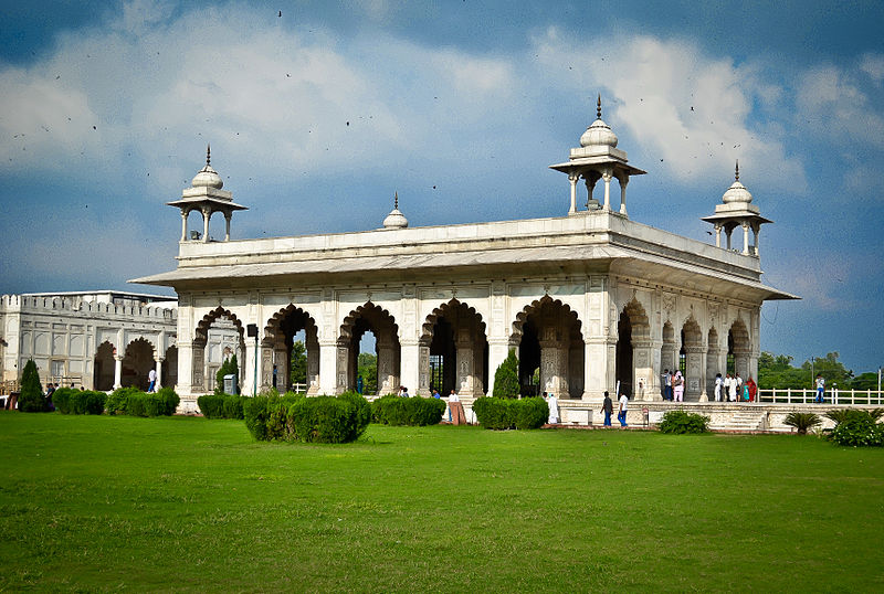 File:Diwan-i-khas, Red fort.jpg