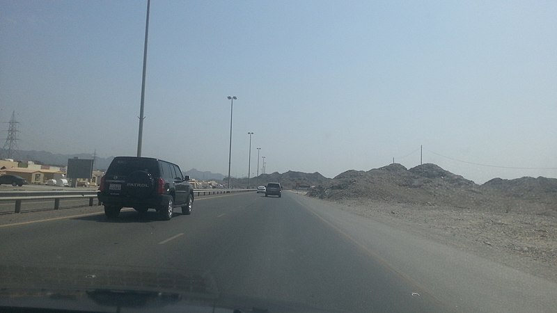 File:Dubai Fujairah road UAE - panoramio (2).jpg
