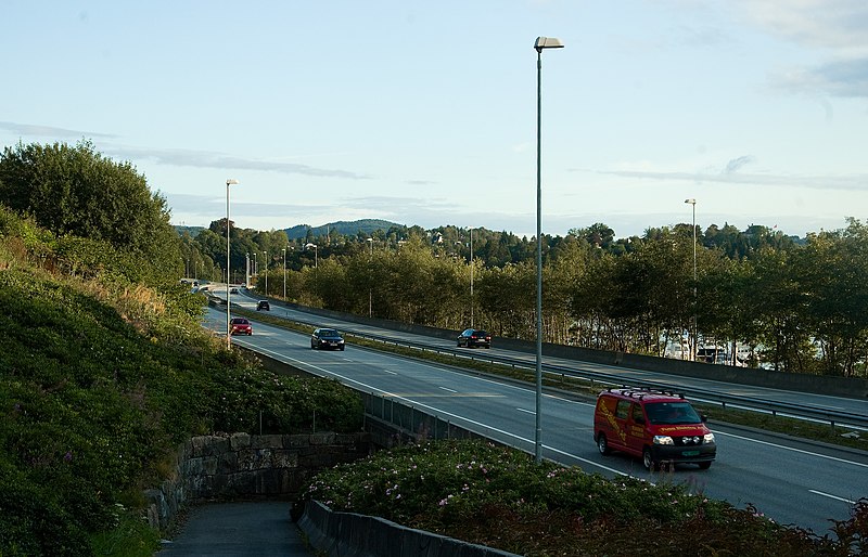 File:E39SouthOfGamlehaugen.jpg